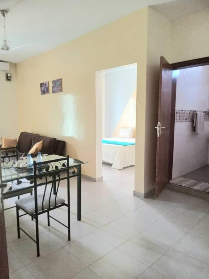 Résidence Marie France MENDY Toubab Dialaw Exterior foto