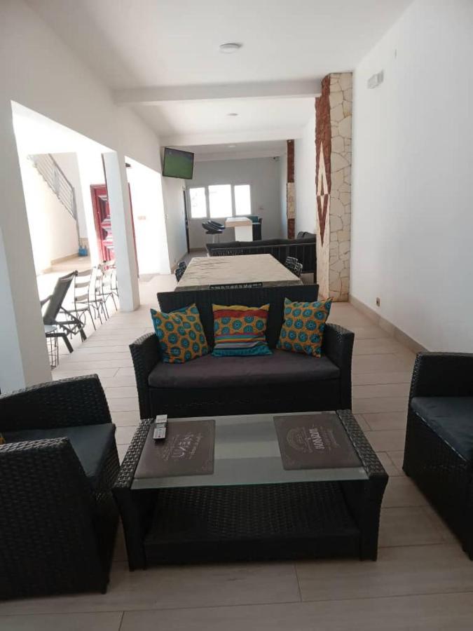Résidence Marie France MENDY Toubab Dialaw Exterior foto